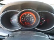 ✅ 2011 Kia Sorento SX • VIN: 5XYKW4A28BG092437 • Лот: 90810415. Опубликован ранее на Copart с пробегом 231 772 миль. Бесплатный доступ к архиву аукционных продаж из США и подробный отчёт об истории автомобиля на DreamBid. Изображение 9.