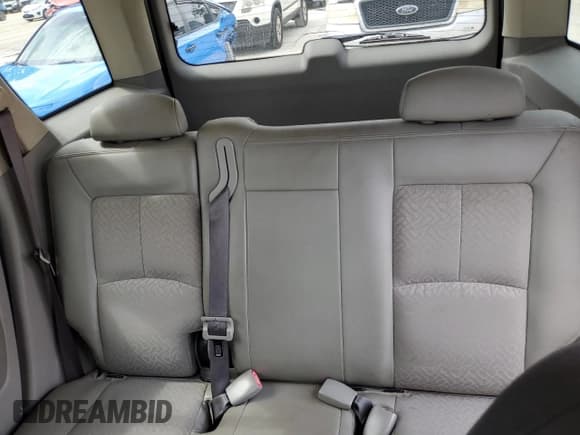 ✅ 2007 Saturn VUE V6 • VIN: 5GZCZ53467S810289 • Lot: 60942745. Wystawiony na Copart z przebiegiem 141 469 mil. Bezpłatny archiwum sprzedaży aukcyjnych z USA i szczegółowy raport historii pojazdu na DreamBid. Zdjęcie 10.