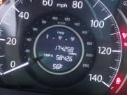 ✅ 2014 Honda CR-V EX • VIN: 3CZRM3H52EG705084 • Lot: 43483293. Wystawiony na IAAI z przebiegiem 174 258 mil. Bezpłatny archiwum sprzedaży aukcyjnych z USA i szczegółowy raport historii pojazdu na DreamBid. Zdjęcie 16.