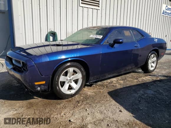 2013 Dodge Challenger SXT z VIN 2C3CDYAGXDH607458, wystawiony jako Copart lot #73729774 z przebiegiem 181 217 mil mil oraz Czysty tytuł • Clean title. Historia ofert i sprzedaży dostępna na DreamBid. Obrazek 1.