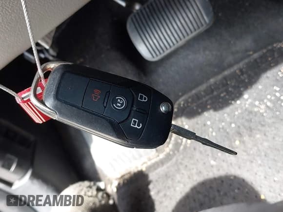 ✅ 2015 Ford F-150 XLT • VIN: 1FTEX1EP0FKD71833 • Lot: 42267258. Listed on IAAI with 194,972 mi. Free auction sales archive from the USA and detailed vehicle history report at DreamBid. Image 11.