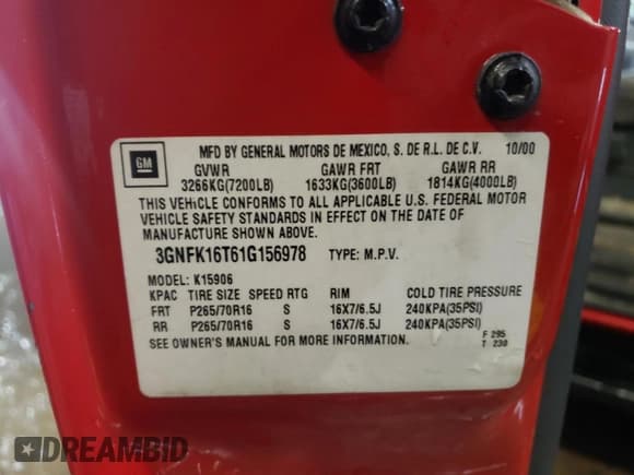 ✅ 2001 Chevrolet Suburban LT • VIN: 3GNFK16T61G156978 • Лот: 47035825. Опубликован ранее на Copart с пробегом 338 864 миль. Бесплатный доступ к архиву аукционных продаж из США и подробный отчёт об истории автомобиля на DreamBid. Изображение 13.