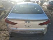 ✅ 2018 Hyundai Elantra SE • VIN: 5NPD74LF9JH393294 • Lot: 91358215. Wystawiony na Copart z przebiegiem 82 251 mil. Bezpłatny archiwum sprzedaży aukcyjnych z USA i szczegółowy raport historii pojazdu na DreamBid. Zdjęcie 6.