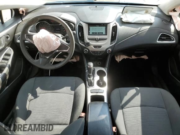 ✅ 2018 Chevrolet Cruze LS • VIN: 1G1BC5SMXJ7213696 • Lot: 47322473. Listed on Copart with 87,917 mi. Free auction sales archive from the USA and detailed vehicle history report at DreamBid. Image 8.