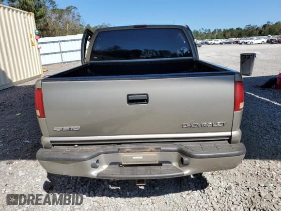 ✅ 2003 Chevrolet S-10 LS • VIN: 1GCDT13X73K112956 • Лот: 75941354. Опубликован ранее на Copart с пробегом Не указан. Бесплатный доступ к архиву аукционных продаж из США и подробный отчёт об истории автомобиля на DreamBid. Изображение 6.