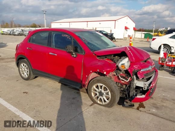 ✅ 2017 FIAT 500X Pop • VIN: ZFBCFXAB1HP595354 • Lot: 43628933. Wystawiony na IAAI z przebiegiem 143 012 mil. Bezpłatny archiwum sprzedaży aukcyjnych z USA i szczegółowy raport historii pojazdu na DreamBid. Zdjęcie 1.