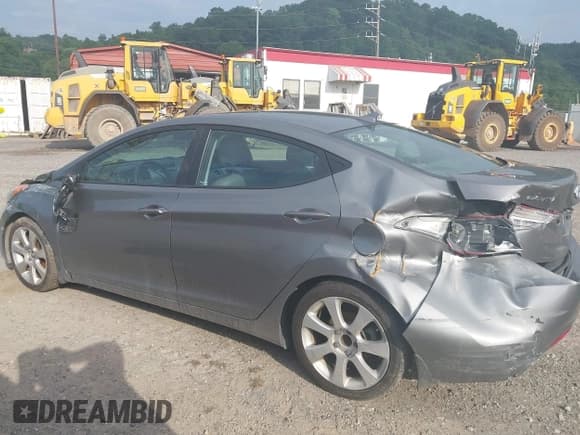 ✅ 2013 Hyundai Elantra GLS • VIN: 5NPDH4AE5DH357503 • Lot: 42606676. Listed on IAAI with 279,824 mi. Free auction sales archive from the USA and detailed vehicle history report at DreamBid. Image 14.