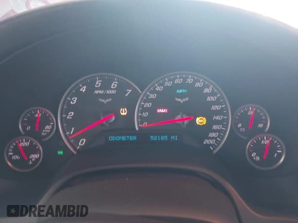 ✅ 2011 Chevrolet Corvette • VIN: 1G1YR2DW0B5106563 • Lot: 42957761. Wystawiony na IAAI z przebiegiem 52 185 mil. Bezpłatny archiwum sprzedaży aukcyjnych z USA i szczegółowy raport historii pojazdu na DreamBid. Zdjęcie 7.