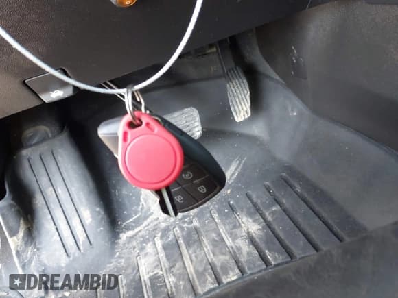 ✅ 2021 Chevrolet Tahoe Z71 • VIN: 1GNSKPKDXMR285097 • Lot: 43053270. Wystawiony na IAAI z przebiegiem 74 439 mil. Bezpłatny archiwum sprzedaży aukcyjnych z USA i szczegółowy raport historii pojazdu na DreamBid. Zdjęcie 11.