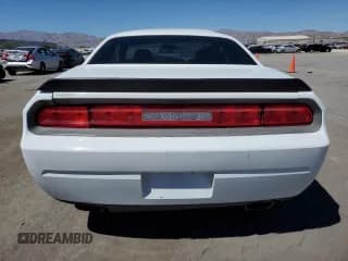 ✅ 2013 Dodge Challenger SXT • VIN: 2C3CDYAG0DH596373 • Lot: 68378504. Wystawiony na Copart z przebiegiem Nie podano. Bezpłatny archiwum sprzedaży aukcyjnych z USA i szczegółowy raport historii pojazdu na DreamBid. Zdjęcie 6.