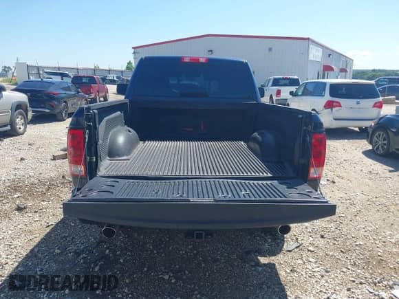 2013 Ram 1500 Express с VIN 3C6JR6AT7DG510683, выставлен на аукционе IAAI как лот 42671311 с пробегом 160 807 миль миль и . История ставок и продаж доступна на DreamBid. Изображение 17.
