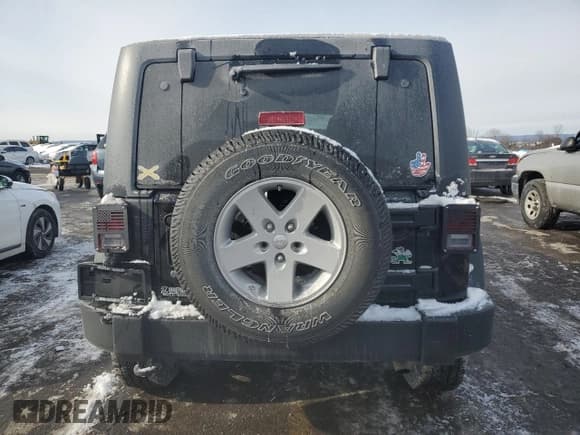 ✅ 2018 Jeep Wrangler Unlimited Sport S • VIN: 1C4BJWDG4JL820551 • Лот: 88658595. Опубликован ранее на Copart с пробегом 92 109 миль. Бесплатный доступ к архиву аукционных продаж из США и подробный отчёт об истории автомобиля на DreamBid. Изображение 6.