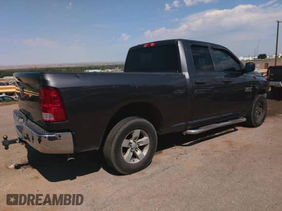 2018 Ram 1500 Tradesman z VIN 1C6RR6FG4JS350779, wystawiony jako Copart lot #68712325 z przebiegiem 140 180 mil mil oraz Szkoda całkowita • Salvage title. Historia ofert i sprzedaży dostępna na DreamBid. Obrazek 3.