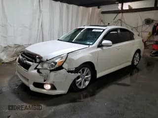 ✅ 2014 Subaru Legacy Limited • VIN: 4S3BMBL60E3030744 • Lot: 89824685. Wystawiony na Copart z przebiegiem 84 614 mil. Bezpłatny archiwum sprzedaży aukcyjnych z USA i szczegółowy raport historii pojazdu na DreamBid. Zdjęcie 1.