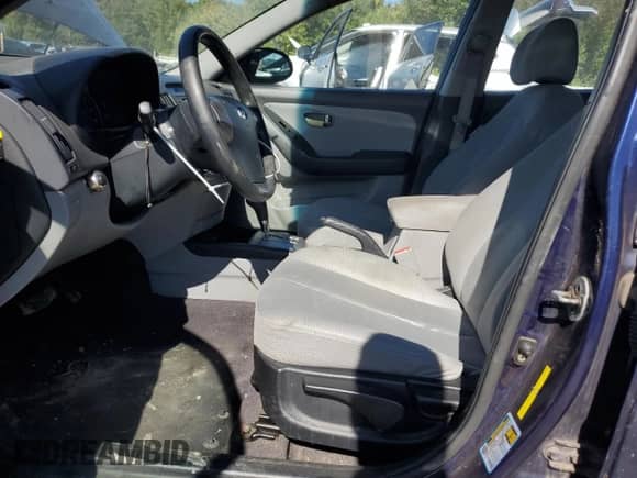 2010 Hyundai Elantra GLS z VIN KMHDU4ADXAU182729, wystawiony jako Copart lot #71028814 z przebiegiem 182 159 mil mil oraz Szkoda całkowita • Salvage title. Historia ofert i sprzedaży dostępna na DreamBid. Obrazek 7.