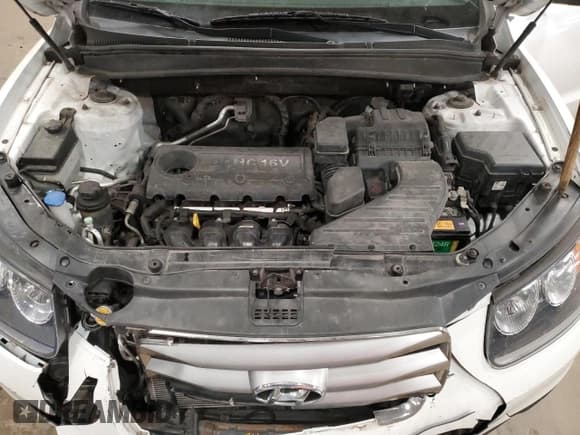 ✅ 2012 Hyundai Santa Fe GLS • VIN: 5XYZG3AB5CG116460 • Lot: 82163874. Listed on Copart with 103,776 mi. Free auction sales archive from the USA and detailed vehicle history report at DreamBid. Image 12.