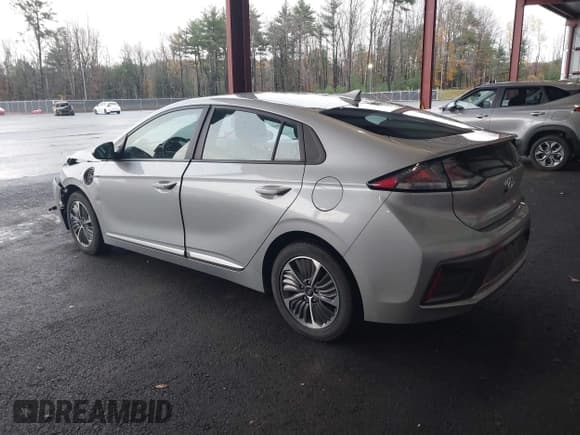 ✅ 2021 Hyundai Ioniq SE • VIN: KMHC65LD0MU253014 • Lot: 43569019. Listed on IAAI with 45,693 mi. Free auction sales archive from the USA and detailed vehicle history report at DreamBid. Image 3.