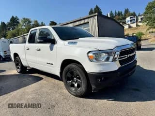 ✅ 2022 Ram 1500 Big Horn • VIN: 1C6RREBGXNN273503 • Лот: 86608165. Опубликован ранее на Copart с пробегом Не указан. Бесплатный доступ к архиву аукционных продаж из США и подробный отчёт об истории автомобиля на DreamBid. Изображение 1.