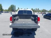 ✅ 2016 Toyota Tacoma SR • VIN: 3TMCZ5AN4GM002500 • Lot: 42477908. Wystawiony na IAAI z przebiegiem 192 424 mil. Bezpłatny archiwum sprzedaży aukcyjnych z USA i szczegółowy raport historii pojazdu na DreamBid. Zdjęcie 17.