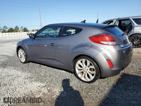 ✅ 2015 Hyundai Veloster RE:FLEX • VIN: KMHTC6AD7FU238210 • Lot: 88150975. Wystawiony na Copart z przebiegiem 102 715 mil. Bezpłatny archiwum sprzedaży aukcyjnych z USA i szczegółowy raport historii pojazdu na DreamBid. Zdjęcie 2.