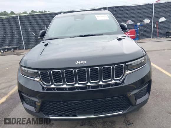 2025 Jeep Grand Cherokee Altitude X with VIN 1C4RJGAG6SC266049, listed as a IAAI auction lot 42430965 with 2,197 mi miles and . Bid and sale history available at DreamBid. Image 13.