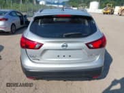 ✅ 2017 Nissan Rogue S • VIN: JN1BJ1CR1HW105163 • Лот: 42730135. Опубликован ранее на IAAI с пробегом 123 266 миль. Бесплатный доступ к архиву аукционных продаж из США и подробный отчёт об истории автомобиля на DreamBid. Изображение 16.