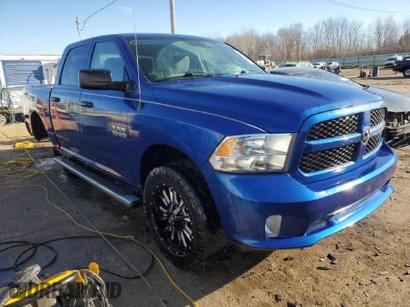 2014 Ram 1500 Tradesman with VIN 1C6RR7KT0ES263041, listed as a Copart auction lot 46527975 with 165,200 mi miles and Salvage title. Bid and sale history available at DreamBid. Image 4.