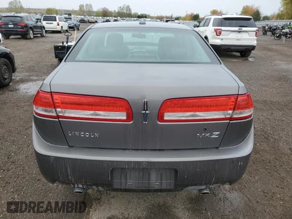 ✅ 2010 Lincoln MKZ • VIN: 3LNHL2GC6AR657761 • Lot: 84990115. Listed on Copart with 246,079 mi. Free auction sales archive from the USA and detailed vehicle history report at DreamBid. Image 6.