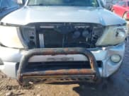 ✅ 2006 Toyota Tacoma PreRunner • VIN: 5TEJU62NX6Z273072 • Lot: 41236616. Listed on IAAI with 338,011 mi. Free auction sales archive from the USA and detailed vehicle history report at DreamBid. Image 6.