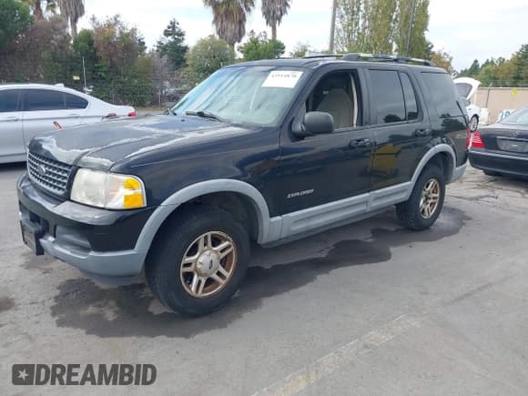 ✅ 2002 Ford Explorer XLT • VIN: 1FMZU63E02ZA54219 • Lot: 43514870. Wystawiony na IAAI z przebiegiem 131 031 mil. Bezpłatny archiwum sprzedaży aukcyjnych z USA i szczegółowy raport historii pojazdu na DreamBid. Zdjęcie 2.