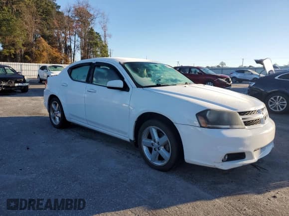 ✅ 2013 Dodge Avenger SXT • VIN: 1C3CDZCBXDN772876 • Лот: 84328264. Опубликован ранее на Copart с пробегом 155 995 миль. Бесплатный доступ к архиву аукционных продаж из США и подробный отчёт об истории автомобиля на DreamBid. Изображение 4.