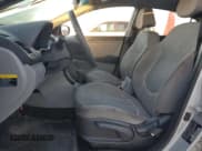 ✅ 2016 Hyundai Accent SE • VIN: KMHCT4AE8GU050116 • Лот: 81826084. Опубликован ранее на Copart с пробегом Не указан. Бесплатный доступ к архиву аукционных продаж из США и подробный отчёт об истории автомобиля на DreamBid. Изображение 7.