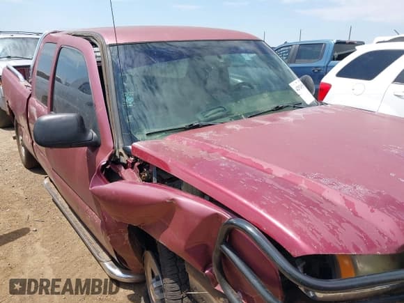 ✅ 2004 Chevrolet Silverado 1500 LS • VIN: 2GCEC19T041193650 • Lot: 42926558. Wystawiony na IAAI z przebiegiem 196 719 mil. Bezpłatny archiwum sprzedaży aukcyjnych z USA i szczegółowy raport historii pojazdu na DreamBid. Zdjęcie 1.