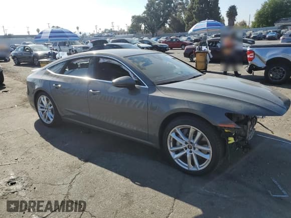 ✅ 2022 Audi A7 • VIN: WAUP2BF24NN064840 • Lot: 71727544. Wystawiony na Copart z przebiegiem Nie podano. Bezpłatny archiwum sprzedaży aukcyjnych z USA i szczegółowy raport historii pojazdu na DreamBid. Zdjęcie 4.