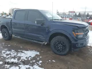 ✅ 2024 Ford F-150 XLT • VIN: 1FTFW3LD7RFA48419 • Lot: 43833682. Wystawiony na IAAI z przebiegiem 12 763 mil. Bezpłatny archiwum sprzedaży aukcyjnych z USA i szczegółowy raport historii pojazdu na DreamBid. Zdjęcie 1.