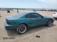 ✅ 1996 Ford Mustang GT • VIN: 1FALP42X6TF186533 • Lot: 61011265. Wystawiony na Copart z przebiegiem 122 020 mil. Bezpłatny archiwum sprzedaży aukcyjnych z USA i szczegółowy raport historii pojazdu na DreamBid. Zdjęcie 3.