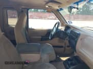 ✅ 1999 Ford Ranger XLT • VIN: 1FTYR14X4XPB60910 • Lot: 42924133. Wystawiony na IAAI z przebiegiem 251 774 mil. Bezpłatny archiwum sprzedaży aukcyjnych z USA i szczegółowy raport historii pojazdu na DreamBid. Zdjęcie 5.