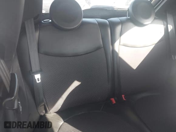 ✅ 2016 FIAT 500e • VIN: 3C3CFFGE4GT184182 • Lot: 43642233. Wystawiony na IAAI z przebiegiem 76 336 mil. Bezpłatny archiwum sprzedaży aukcyjnych z USA i szczegółowy raport historii pojazdu na DreamBid. Zdjęcie 8.