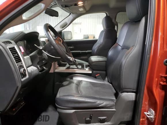 ✅ 2009 Dodge 1500 SLT • VIN: 1D3HV18T39S724279 • Lot: 47127535. Wystawiony na Copart z przebiegiem 104 654 mil. Bezpłatny archiwum sprzedaży aukcyjnych z USA i szczegółowy raport historii pojazdu na DreamBid. Zdjęcie 7.