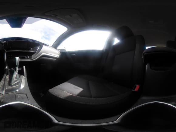 ✅ 2018 Toyota Corolla LE • VIN: 2T1BURHE3JC030201 • Lot: 43470481. Listed on IAAI with 102,535 mi. Free auction sales archive from the USA and detailed vehicle history report at DreamBid. Image 19.