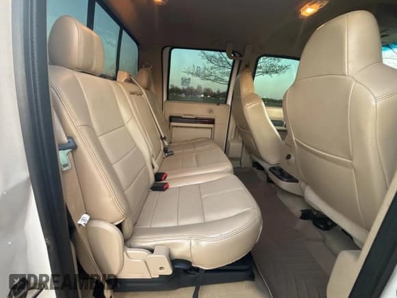 ✅ 2010 Ford F-350 XL • VIN: 1FTWW3BR6AEA47074 • Лот: 52461425. Опубликован ранее на Copart с пробегом 228 979 миль. Бесплатный доступ к архиву аукционных продаж из США и подробный отчёт об истории автомобиля на DreamBid. Изображение 6.