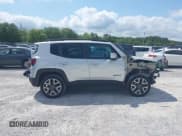 ✅ 2017 Jeep Renegade Latitude • VIN: ZACCJBBB1HPG32435 • Lot: 42254411. Listed on IAAI with 162,864 mi. Free auction sales archive from the USA and detailed vehicle history report at DreamBid. Image 14.