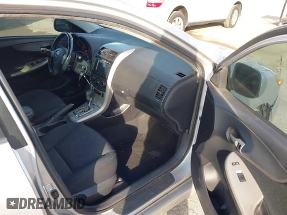 ✅ 2010 Toyota Corolla LE • VIN: 1NXBU4EE1AZ254556 • Lot: 43788619. Listed on IAAI with 242,877 mi. Free auction sales archive from the USA and detailed vehicle history report at DreamBid. Image 5.