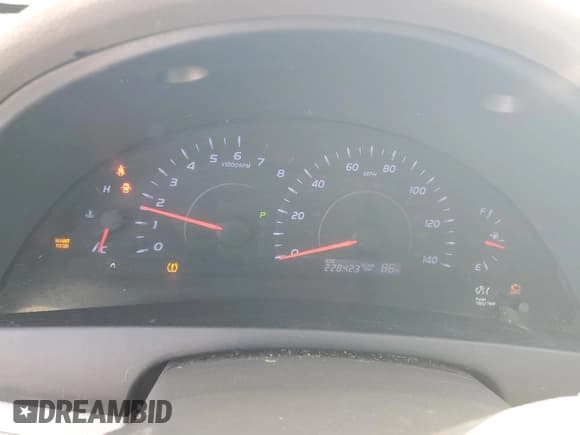 ✅ 2010 Toyota Camry XLE • VIN: 4T1BF3EK9AU060075 • Lot: 91694905. Wystawiony na Copart z przebiegiem 228 423 mil. Bezpłatny archiwum sprzedaży aukcyjnych z USA i szczegółowy raport historii pojazdu na DreamBid. Zdjęcie 9.