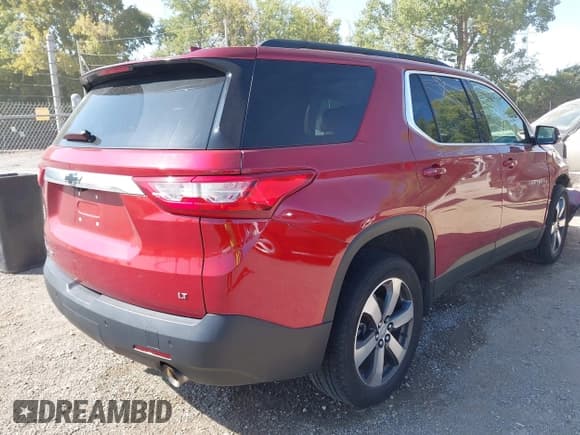 ✅ 2020 Chevrolet Traverse LT • VIN: 1GNEVHKW9LJ262631 • Lot: 43158904. Wystawiony na IAAI z przebiegiem 78 842 mil. Bezpłatny archiwum sprzedaży aukcyjnych z USA i szczegółowy raport historii pojazdu na DreamBid. Zdjęcie 4.