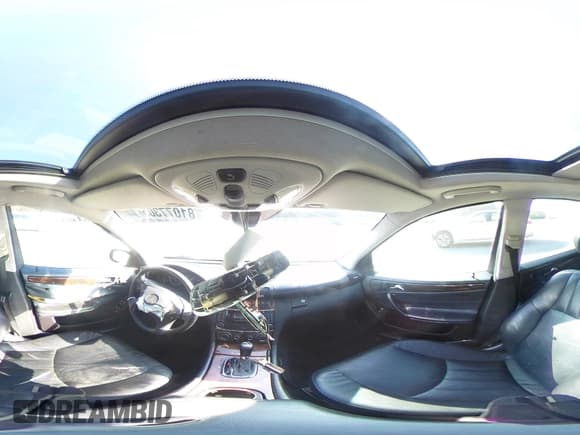 ✅ 2005 Mercedes-Benz C 320 • VIN: WDBRF84J25F709555 • Lot: 81077305. Wystawiony na Copart z przebiegiem 189 424 mil. Bezpłatny archiwum sprzedaży aukcyjnych z USA i szczegółowy raport historii pojazdu na DreamBid. Zdjęcie 15.