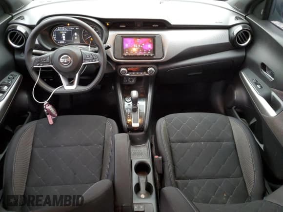 ✅ 2019 Nissan Kicks SR • VIN: 3N1CP5CU9KL483677 • Лот: 90096205. Опубликован ранее на Copart с пробегом 60 276 миль. Бесплатный доступ к архиву аукционных продаж из США и подробный отчёт об истории автомобиля на DreamBid. Изображение 8.