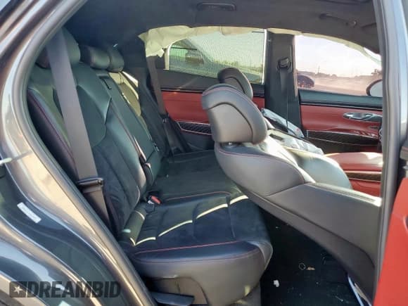 ✅ 2022 Genesis GV70 Sport • VIN: KMUMCDTC4NU042870 • Lot: 91079275. Wystawiony na Copart z przebiegiem 74 059 mil. Bezpłatny archiwum sprzedaży aukcyjnych z USA i szczegółowy raport historii pojazdu na DreamBid. Zdjęcie 11.