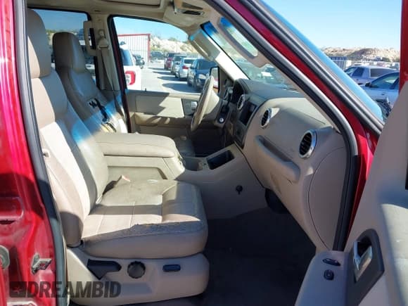 ✅ 2003 Ford Expedition Eddie Bauer • VIN: 1FMFU17L13LA54748 • Lot: 43769745. Wystawiony na IAAI z przebiegiem 195 390 mil. Bezpłatny archiwum sprzedaży aukcyjnych z USA i szczegółowy raport historii pojazdu na DreamBid. Zdjęcie 5.