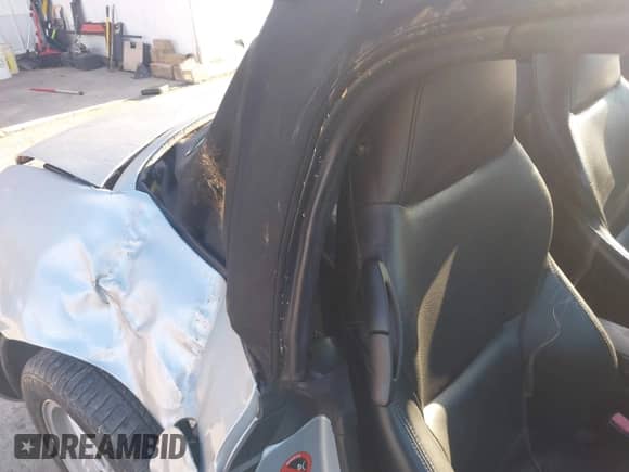 1998 BMW 3 Series Z3 1.9 with VIN 4USCH7330WLE10550, listed as a IAAI auction lot 43333873 with 84,380 mi miles and . Bid and sale history available at DreamBid. Image 8.